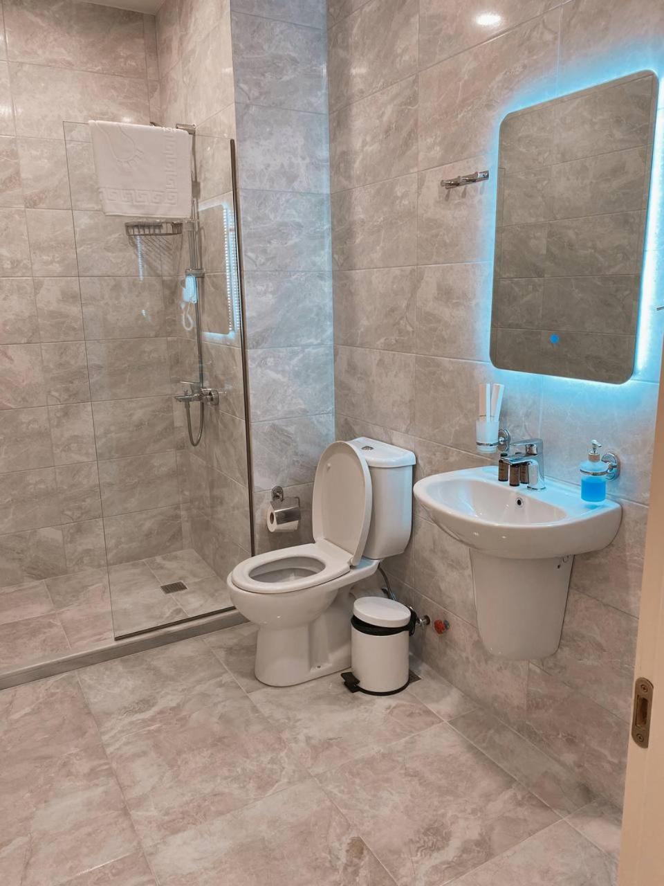 Gg Aparthotel 바투미 외부 사진