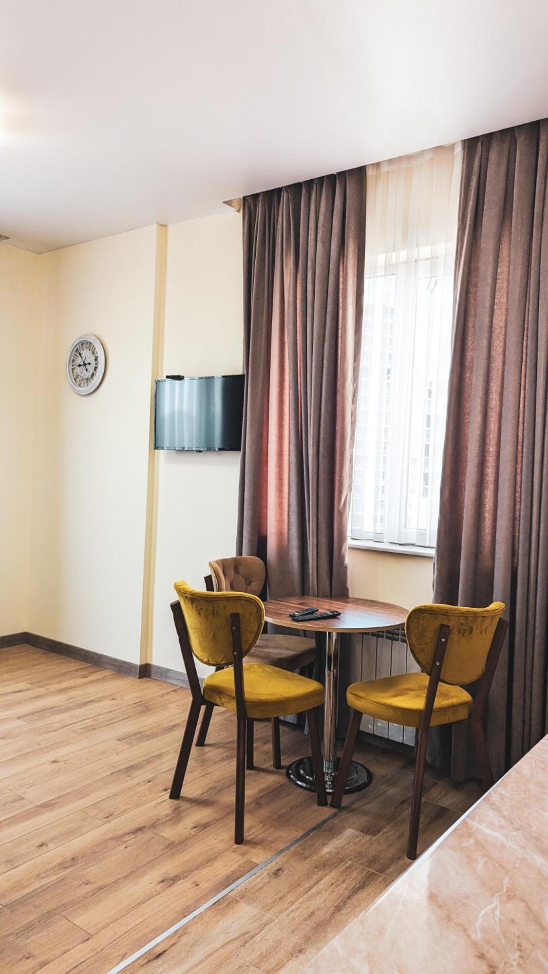 Gg Aparthotel 바투미 외부 사진
